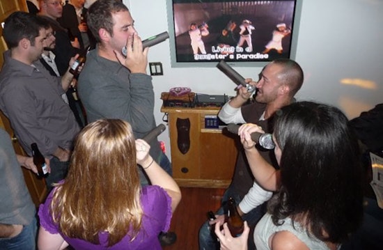 Hitting the right notes: Chicago's top 4 spots for karaoke