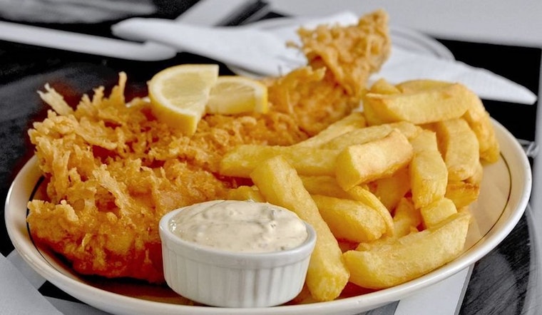 Aruba Fish & Chicks brings seafood, fried chicken and more to West Oaks