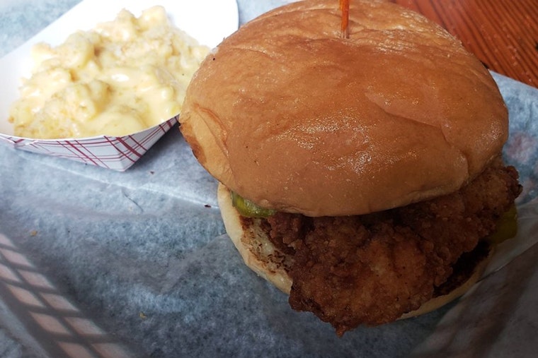 DeeLuxe Chicken opens its doors in Walltown