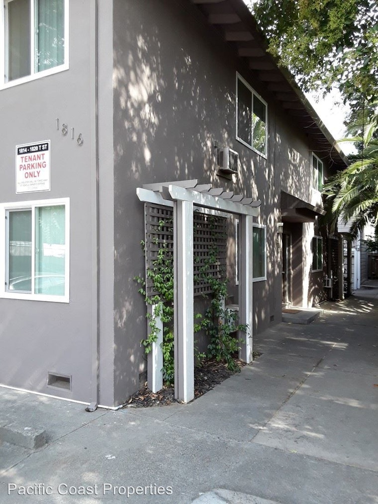 Renting in Midtown's Newton Booth: What will $1,300 get you?