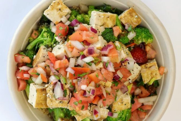 Grill Fresh debuts in Troy with healthful bowls