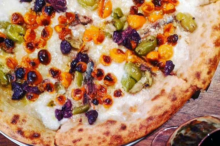 Get pizza, salads and more at Atwater Village's new Hail Mary Pizza