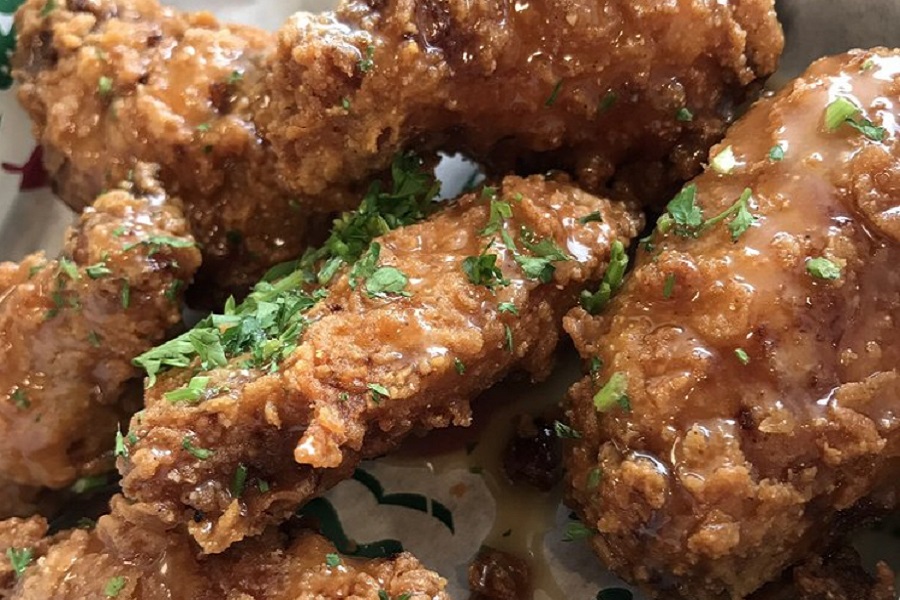 Jus Grill opens in the Museum District, with breakfast, burgers and