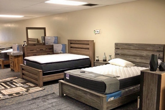 New furniture store Overstock Outlet US now open in North Sac