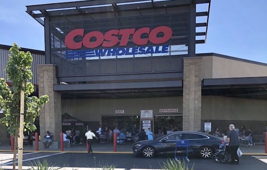 Elk Grove Costco opens its doors