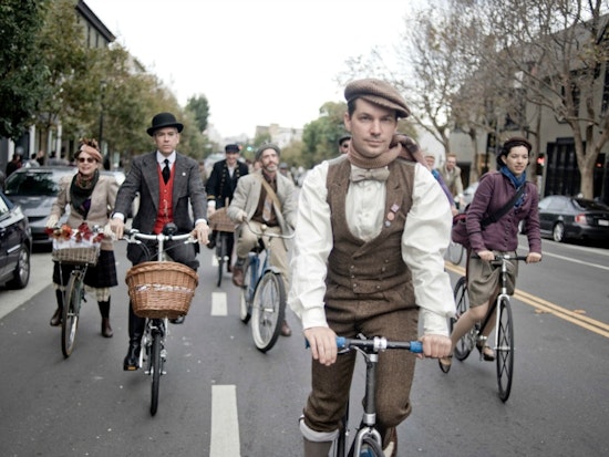 Hayes Valley Week: Free Movie, Tweed Bike Ride, A Juice Fundraiser, More