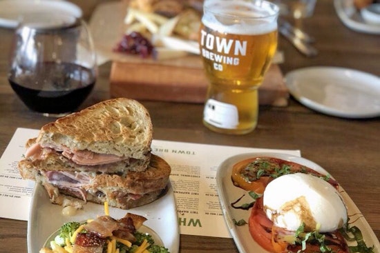 Bottoms up: Town Brewing Co. brings booze and bites to FreeMoreWest