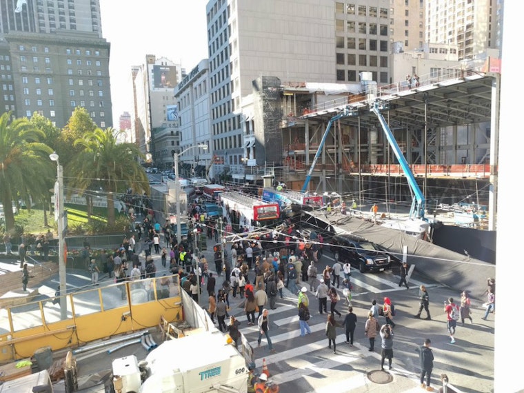7 Critically Injured In Tour Bus Crash Near Union Square [Updated]