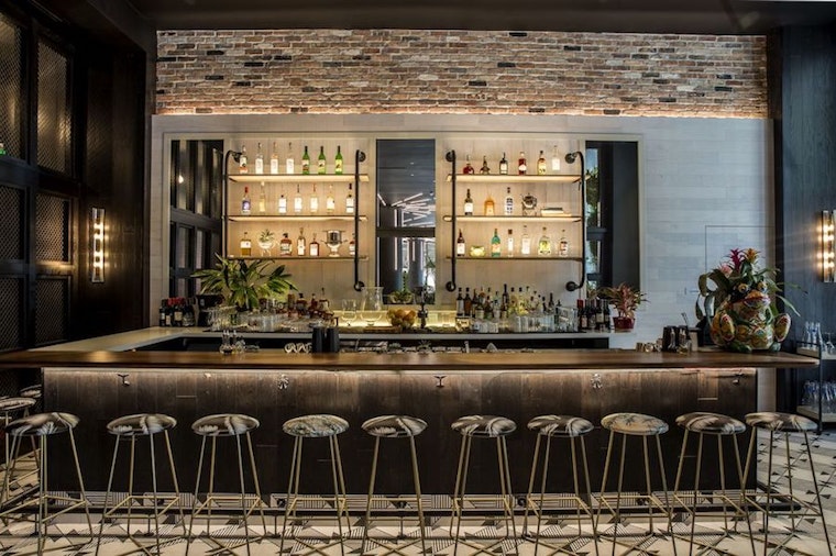Cocktail bar Jaguar Sun brings Italian bites and booze to downtown Miami