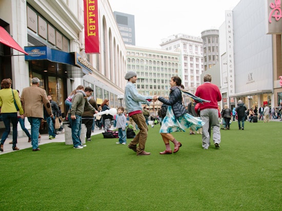 Winter Walk Pop-Up Starts Friday With Food, Entertainment, Puppies & Kittens