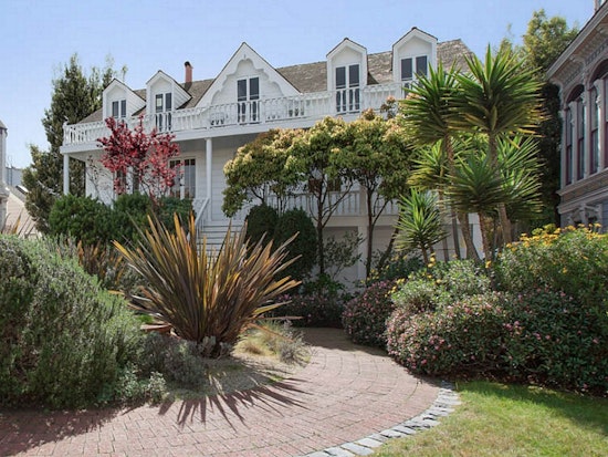 Oak Street's Historic Abner Phelps House Is Up For Lease