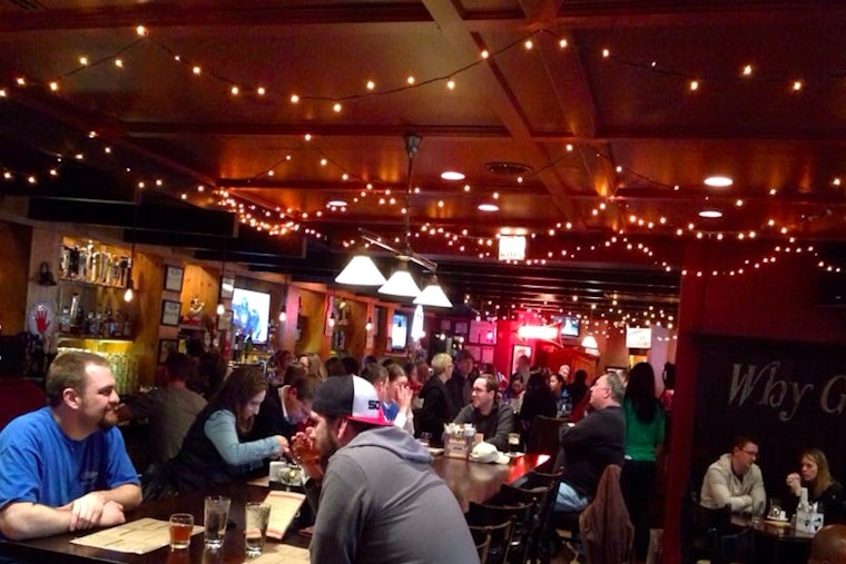 Batter up: Watch the World Series at one of Chicago's top sports bars