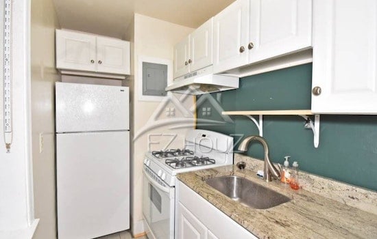 What will $900 rent you in Baltimore, right now?