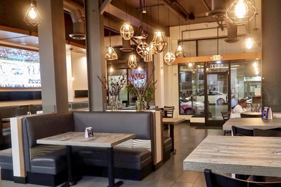 Eaten Cafe brings wings, burgers and more to Hollywood