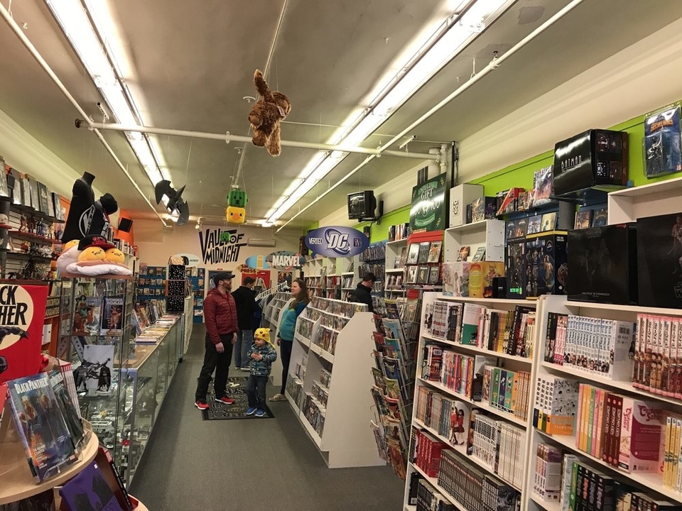 comoc book store dead space