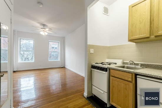 What's the cheapest rental available in Hell's Kitchen, right now?