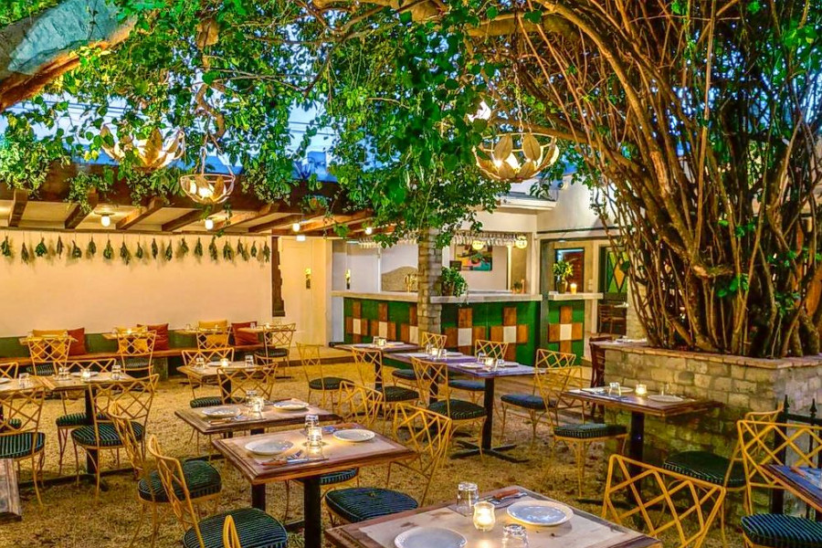 New wine bar Bacari W 3rd now open in Beverly Grove