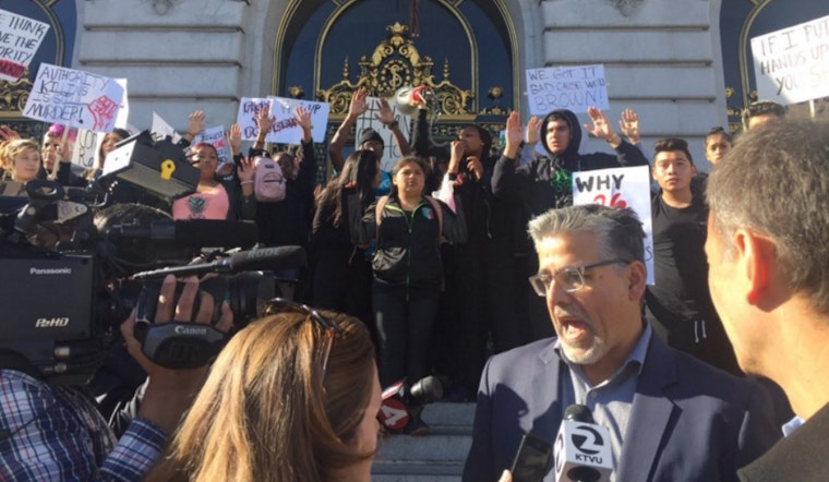 100+ Protesters March To City Hall Over Mario Woods Shooting