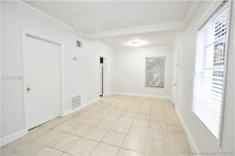 Here are today's cheapest rentals in Isle of Normandy, Miami Beach