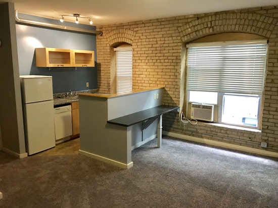 What's the cheapest rental available in Elliot Park, right now?