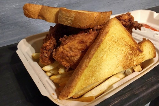 New Westwood chicken shop Hangry Moon's opens its doors