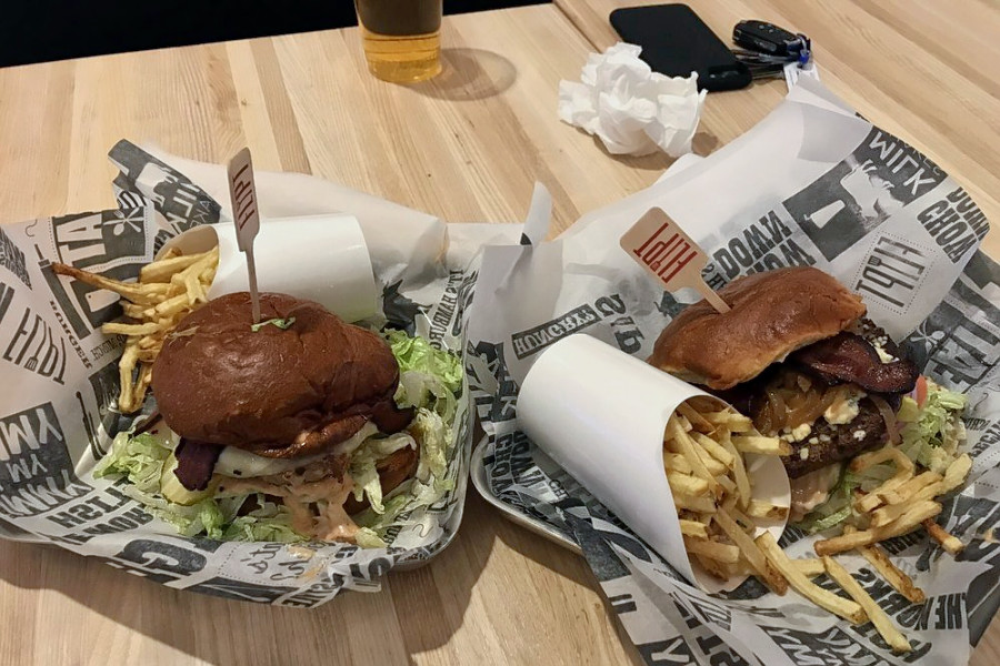 Burgers worth a gamble at new Flipt grill in Rivers Casino