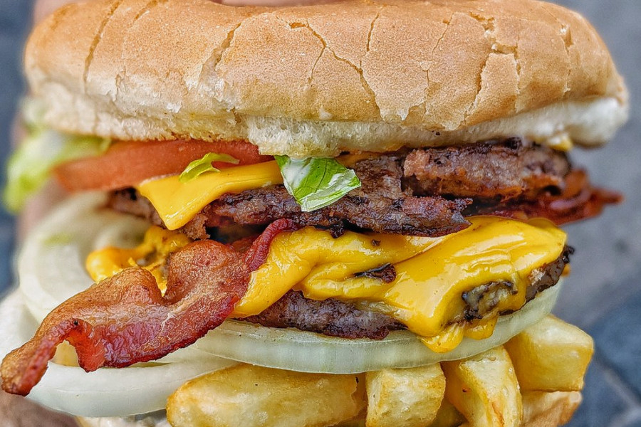 The Bucket Burger Joint Returns To Eagle Rock
