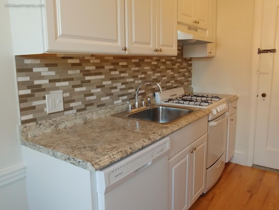 What will $2,500 rent you in Mid-Cambridge, right now?