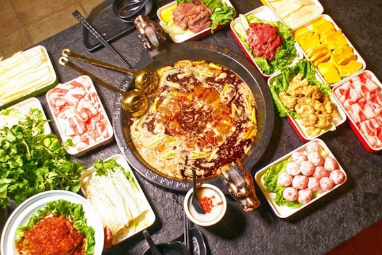 'So hot' makes its debut, with all-you-can-eat hot pot