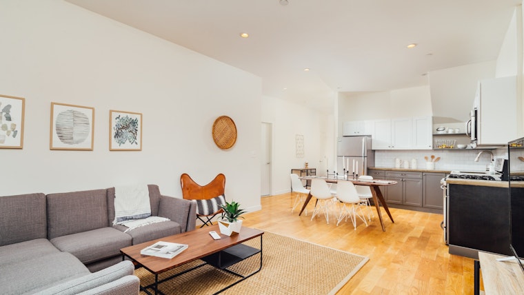 What's the cheapest rental available in Williamsburg, right now?