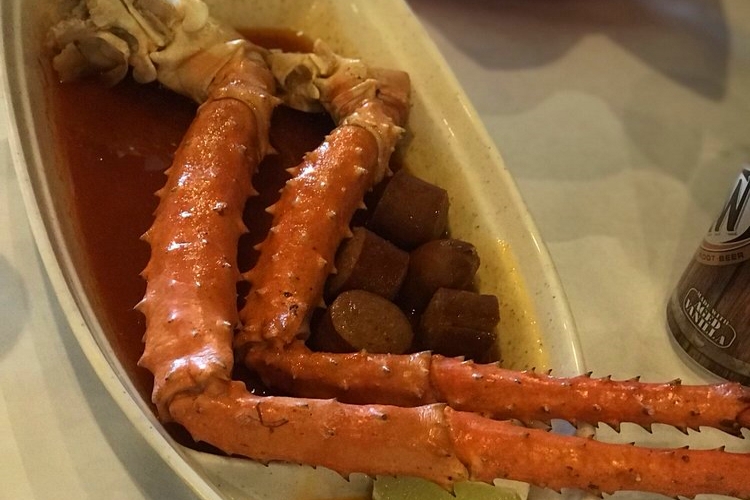 Chow down on crab, crawfish and more at San Jose's second Claw Shack