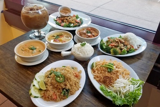 New Thai fusion and cocktail spot Lime Leaf debuts in the Loop
