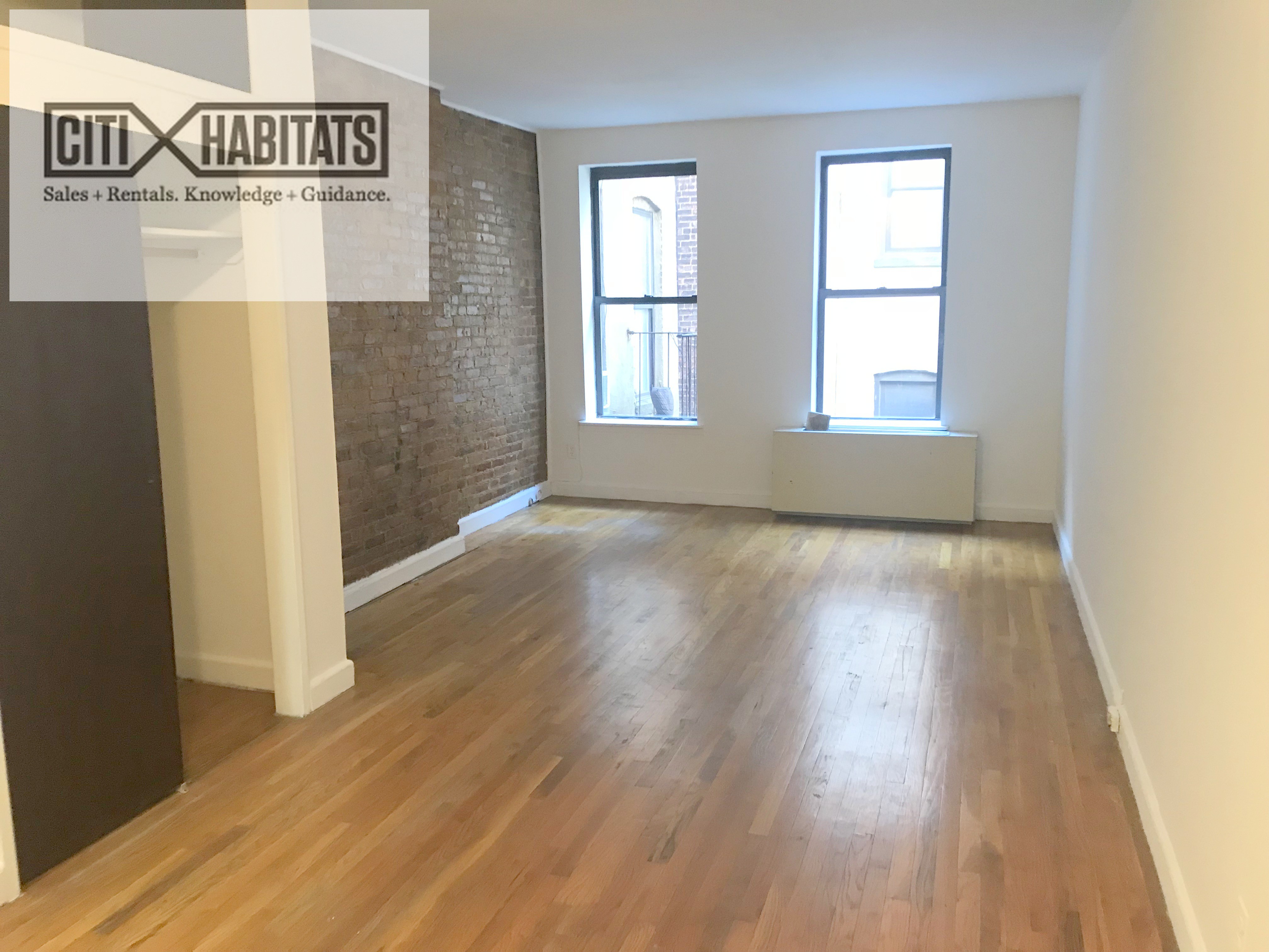 What's the cheapest rental available in Yorkville, right now?