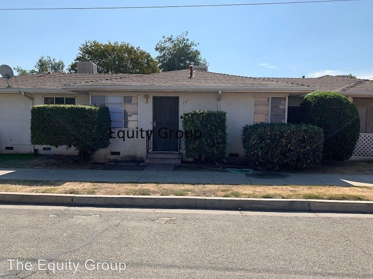 What does $700 rent you in Visalia, today?
