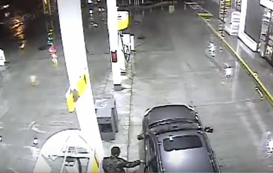 Video: Brazen Car Theft At 19th & Lincoln Gas Station