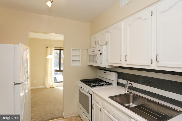 Renting in Columbia: What will $1,300 get you?