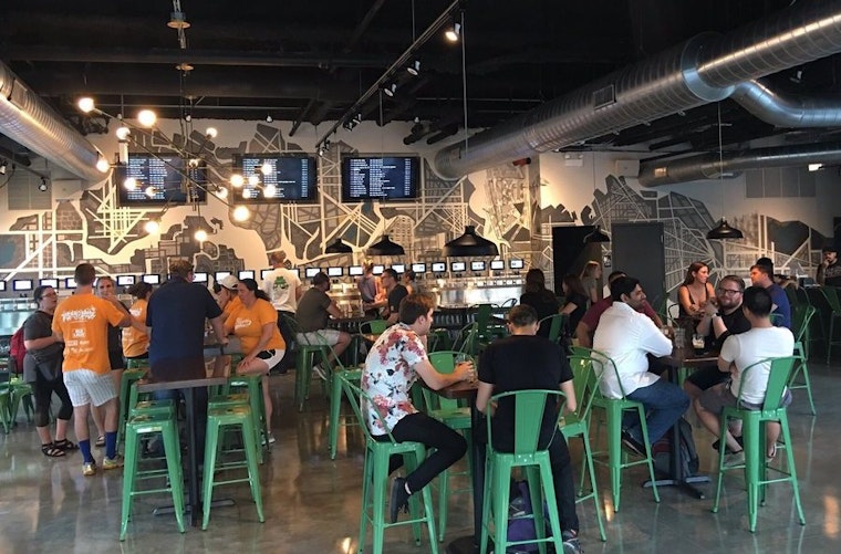 From art history to holiday shopping, here's 3 fun community events in Chicago this week