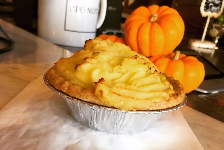 Feast your eyes on the best Costa Mesa businesses to visit before Thanksgiving