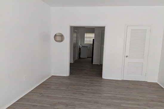 What's the cheapest rental available in Flamingo Lummus, right now?