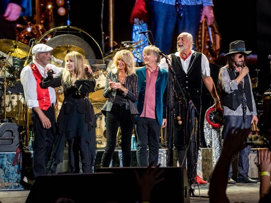 Oakland Thanksgiving weekend: OMCA, Plaid Friday, Fleetwood Mac
