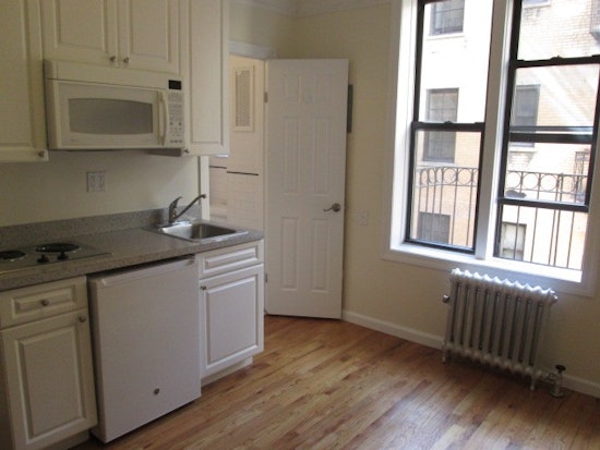 The cheapest apartment rentals in Hell's Kitchen, explored