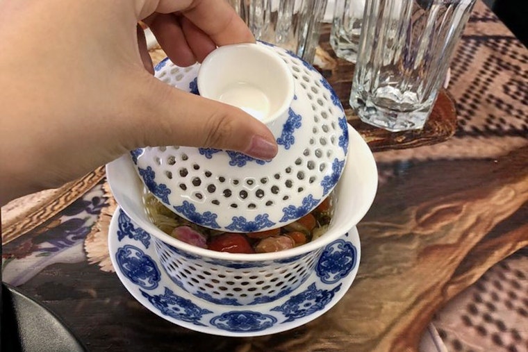 Dun Huang brings hand-pulled noodles to Kips Bay