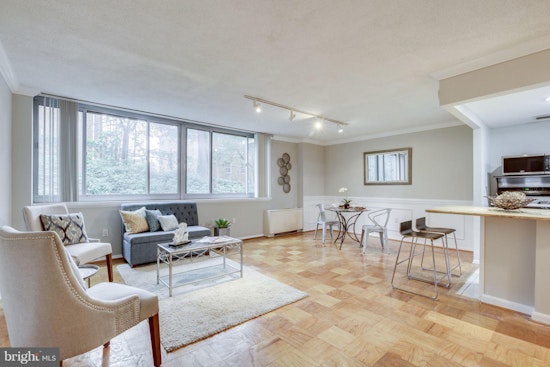 What will $1,800 rent you in Arlington, right now?