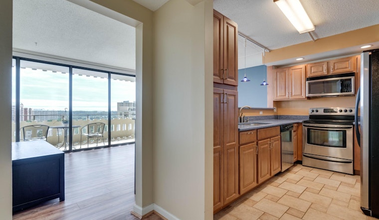 What will $1,600 rent you in Landmark-Van Dom, right now?