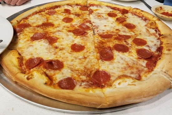 Alba's Pizzeria brings pizza and more to Frisco