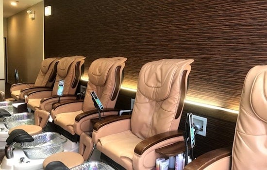 New nail salon To Magic Nails opens its doors