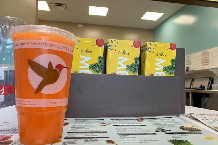 Find juice and smoothies at Van Nuys's new Robeks