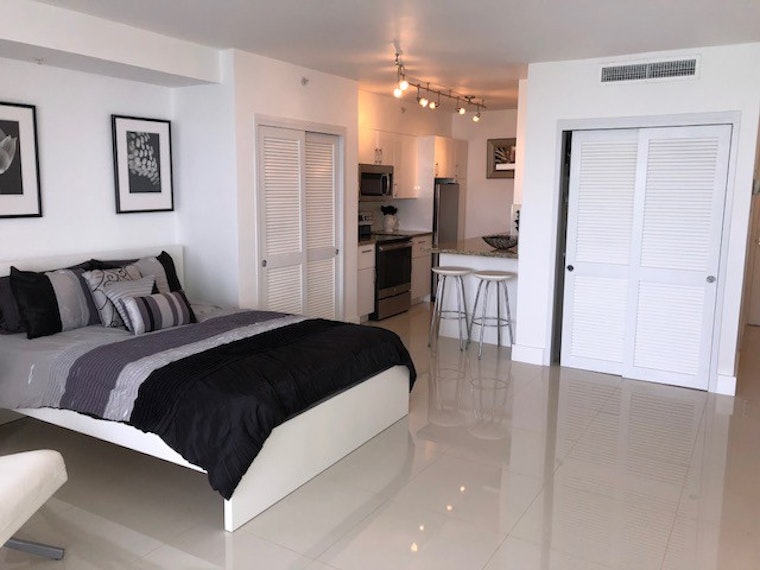 What does $2,200 rent you in Flamingo Lummus, today?