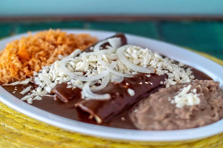 Trend alert: What's heating up Houston's food scene this month