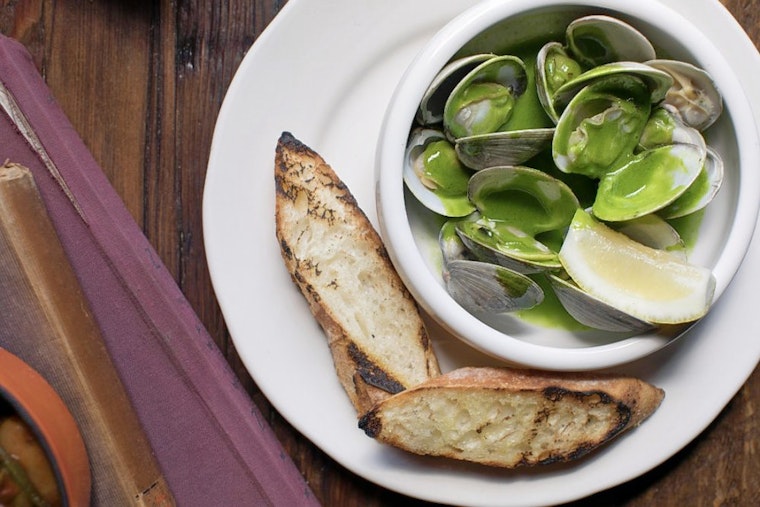 #Trending: Pub grub is heating up Washington's food scene this month
